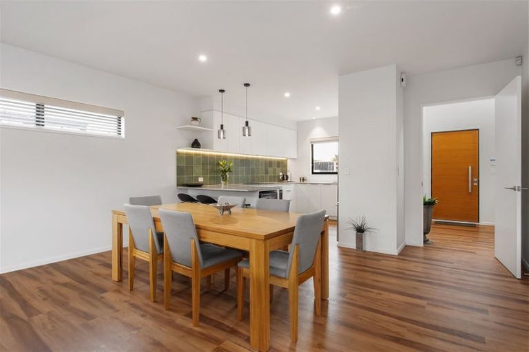 Photo of property in 5a Taylors Avenue, Bryndwr, Christchurch, 8052
