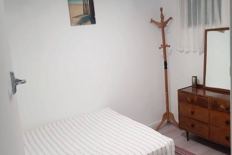 Photo of property in 26 Dunraven Place, Torbay, Auckland, 0630