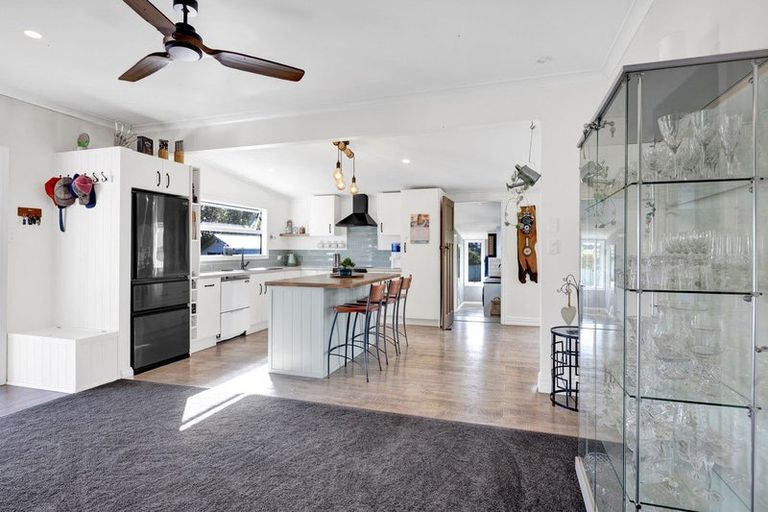 Photo of property in 1288 Normanby Road, Manaia, Hawera, 4678