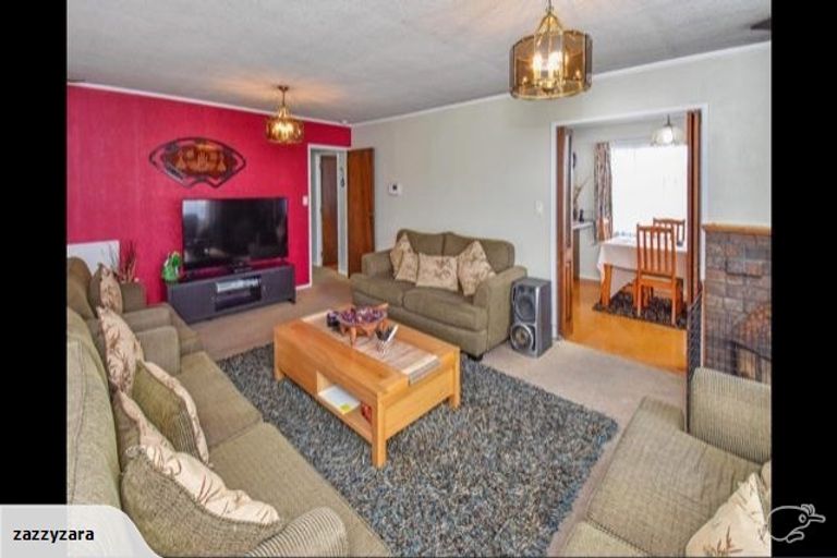 Photo of property in 23 Lane Road, Weymouth, Auckland, 2103