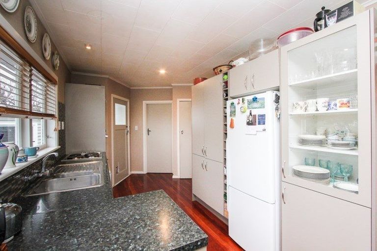 Photo of property in 25 Gebbie Road, Taradale, Napier, 4112