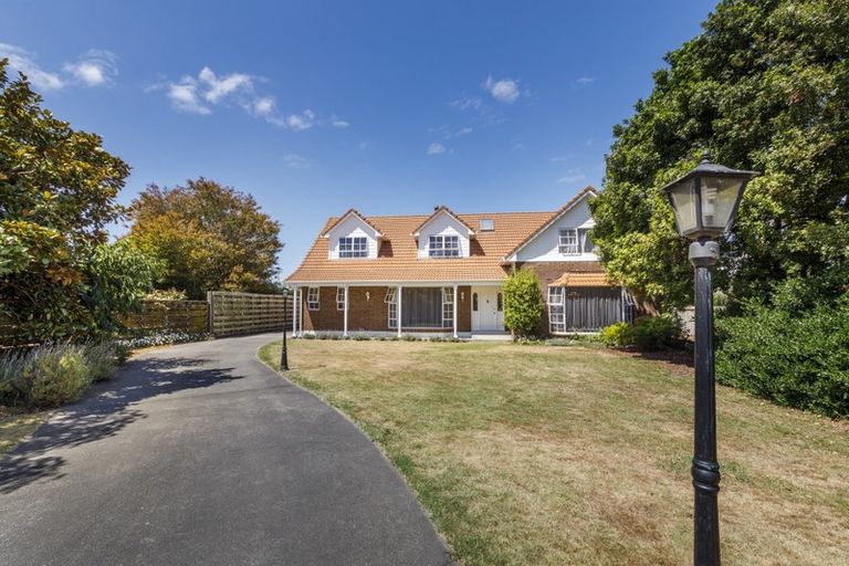 Photo of property in 153/155 High Street, Bulls, 4818