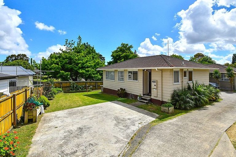 Photo of property in 1/30 Heathberry Close, Papatoetoe, Auckland, 2025
