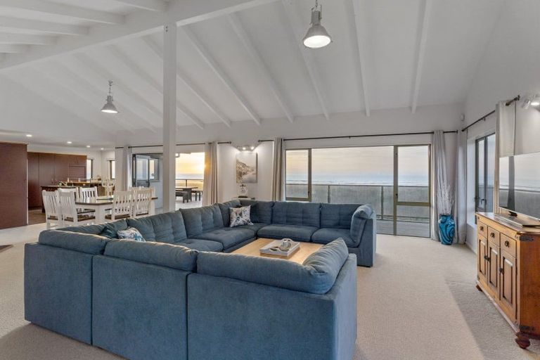 Photo of property in 9 Mariri Place, Waitarere Beach, Levin, 5510