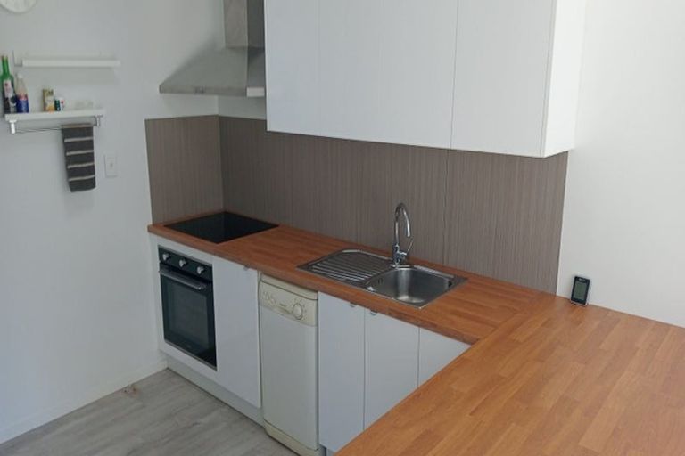 Photo of property in 3/223 Birkdale Road, Birkdale, Auckland, 0626