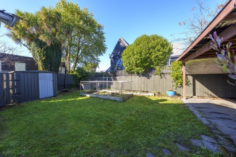Photo of property in 12 Taylors Avenue, Bryndwr, Christchurch, 8052