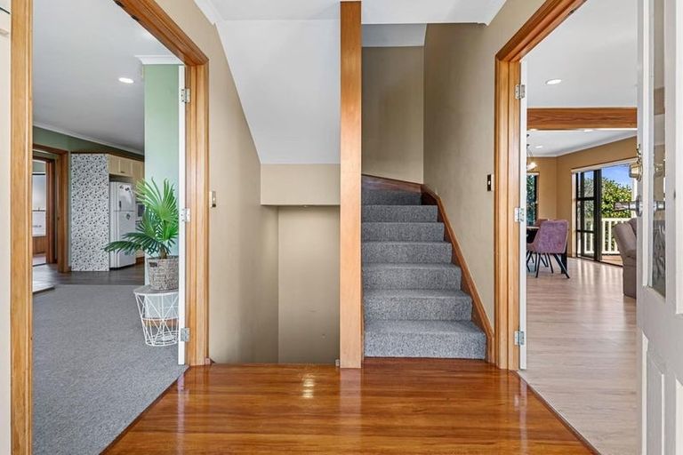 Photo of property in 43 Thelma Place, Lynmore, Rotorua, 3010