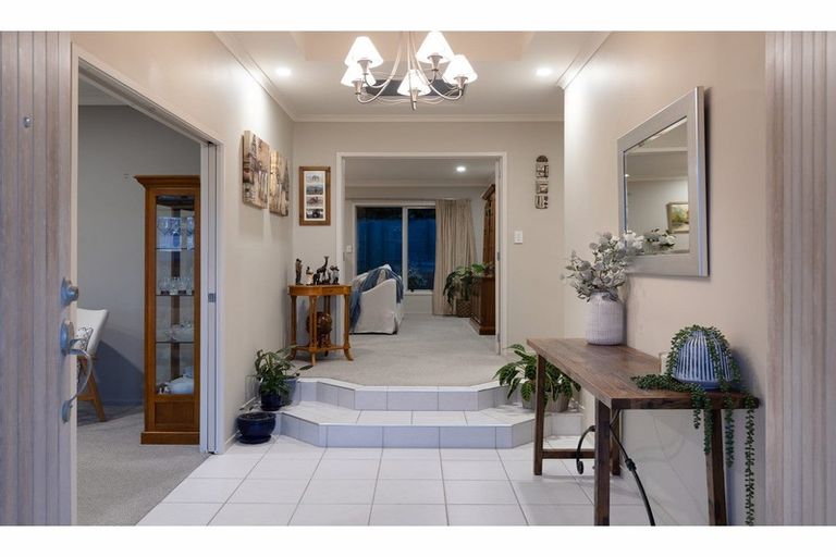 Photo of property in 37 La Colina Place, Bethlehem, Tauranga, 3110