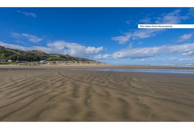 Photo of property in 37 Marine Drive, Te Kopuru, Dargaville, 0371
