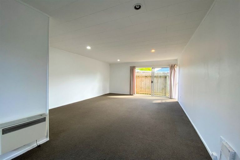 Photo of property in 59 Casuarina Road, Half Moon Bay, Auckland, 2012