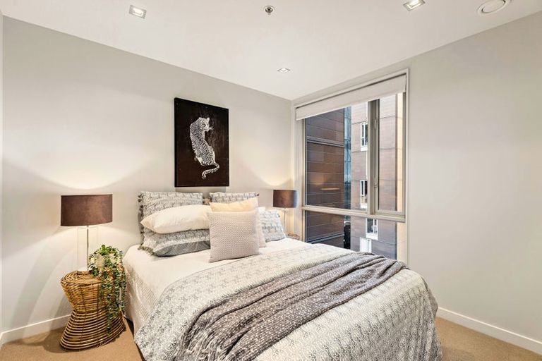 Photo of property in Monument Apartments, 4d/245 Wakefield Street, Te Aro, Wellington, 6011