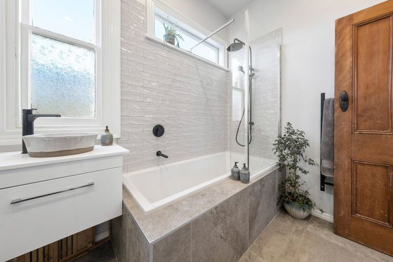 Photo of property in 81 Knowles Street, St Albans, Christchurch, 8052