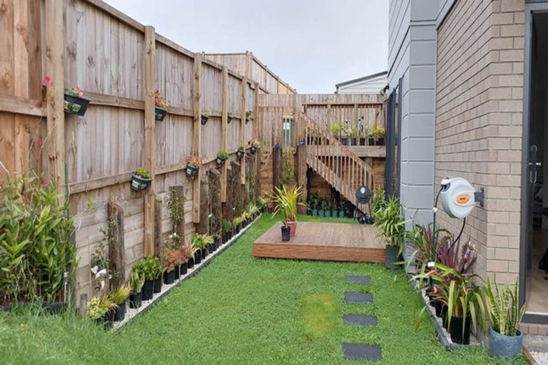 Photo of property in 19b Poruru Close, Papakura, 2110