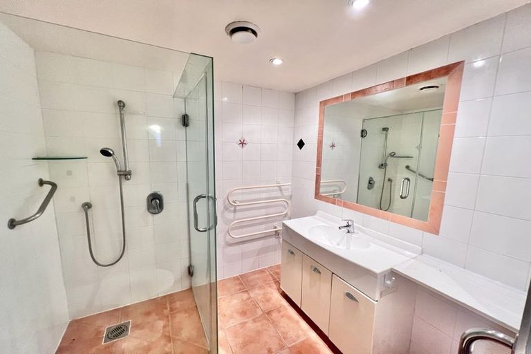 Photo of property in 76 Beach Road, Castor Bay, Auckland, 0620