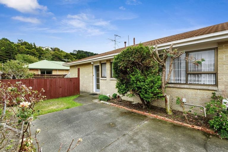 Photo of property in 9a Beauchamp Street, Tawa, Wellington, 5028
