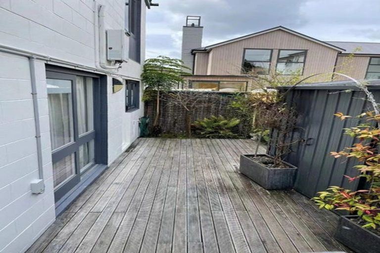 Photo of property in 1/28 Wolsley Avenue, Milford, Auckland, 0620