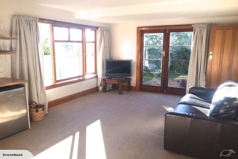 Photo of property in 113 Hackthorne Road, Cashmere, Christchurch, 8022