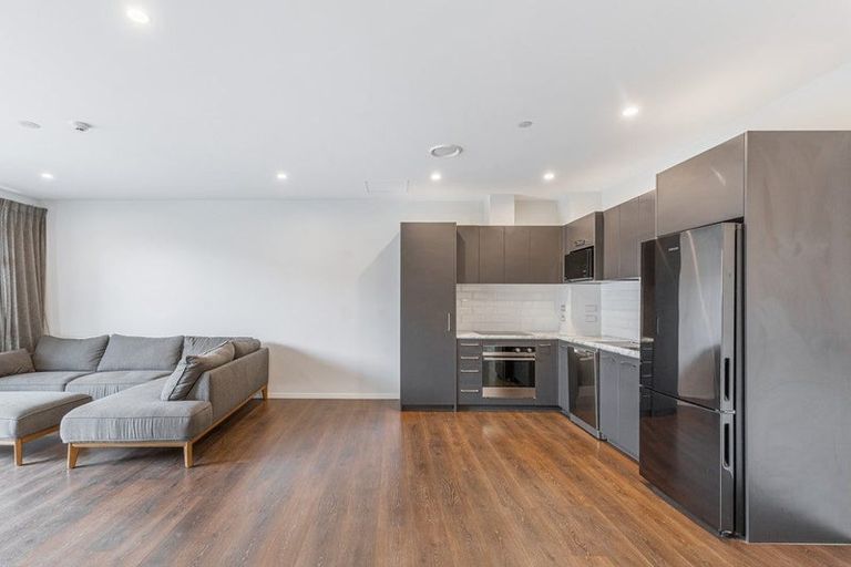 Photo of property in 4/2g Onekiritea Road, Hobsonville, Auckland, 0616