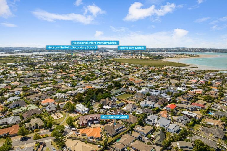 Photo of property in 21 Hendrika Court, Hobsonville, Auckland, 0618