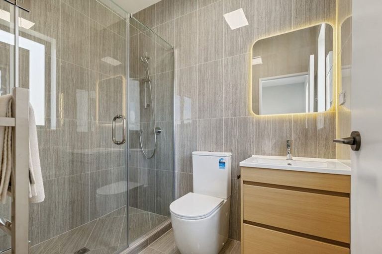 Photo of property in 5 Karepe Lane, Kumeu, 0810