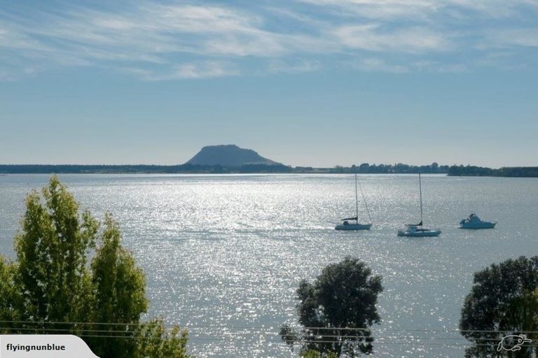 Photo of property in 39 Harbour View Road, Omokoroa, 3114