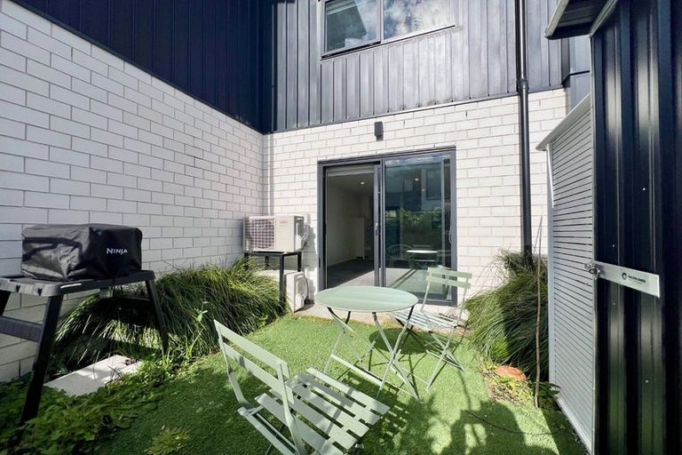 Photo of property in 3/59 Neil Avenue, Te Atatu Peninsula, Auckland, 0610