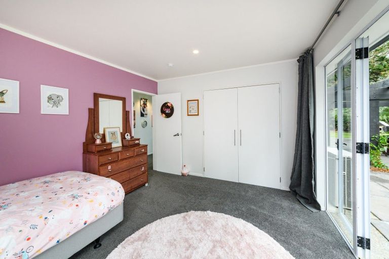 Photo of property in 212 Polson Hill Drive, Aokautere, Palmerston North, 4471