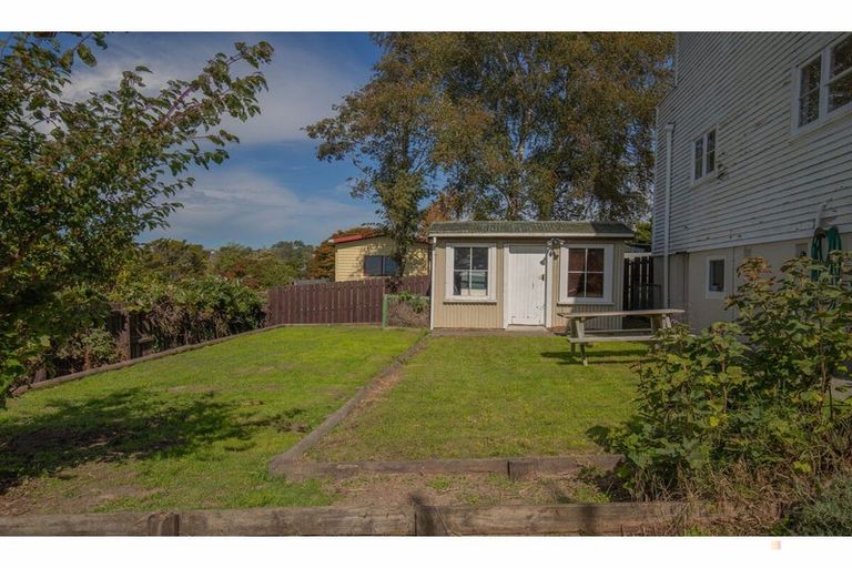 Photo of property in 15 Tay Street, Waimataitai, Timaru, 7910