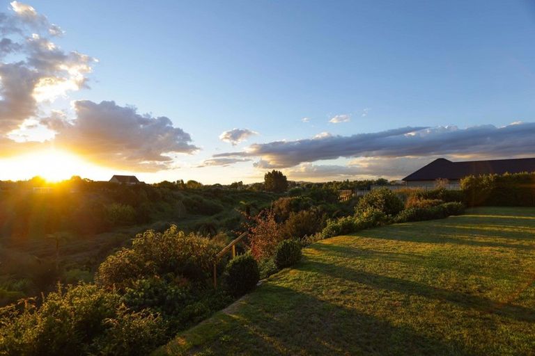 Photo of property in 49 Roy Hilton Drive, Flagstaff, Hamilton, 3210