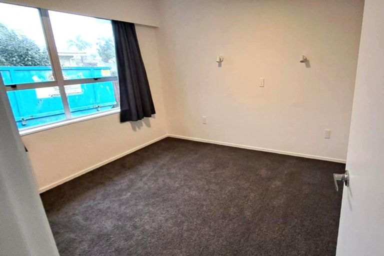 Photo of property in 76 Fairway Drive, Shirley, Christchurch, 8061