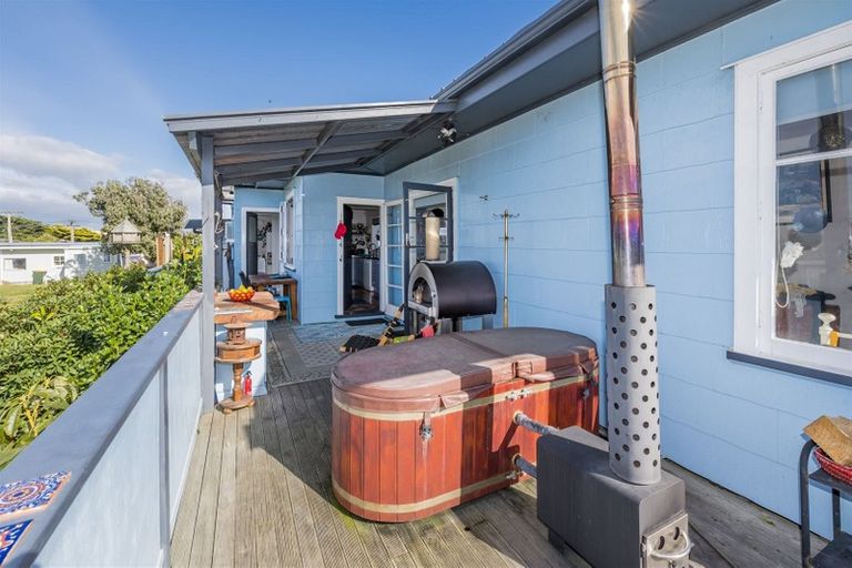 Photo of property in 27a Nelson Street, Foxton Beach, Foxton, 4815
