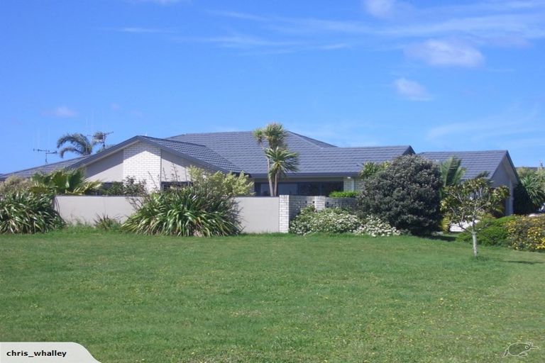 Photo of property in 53 Gravatt Road, Papamoa Beach, Papamoa, 3118