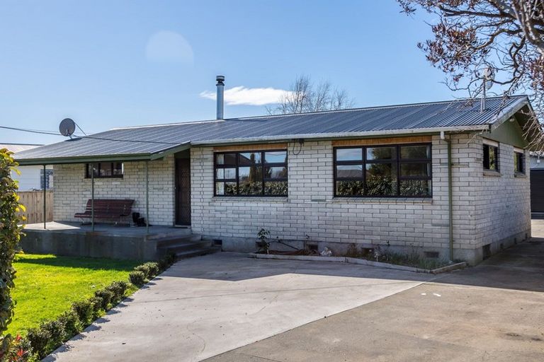 Photo of property in 57 Cologne Street, Martinborough, 5711