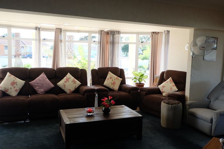 Photo of property in 26 Kimihia Road, Huntly, 3700