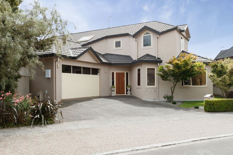 Photo of property in 9 Balmoral Drive, Terrace End, Palmerston North, 4410