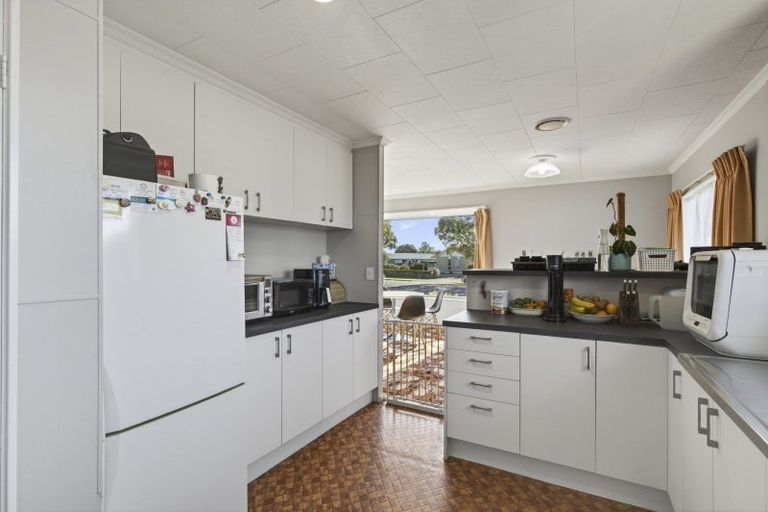 Photo of property in 18 Jade Place, Bell Block, New Plymouth, 4312