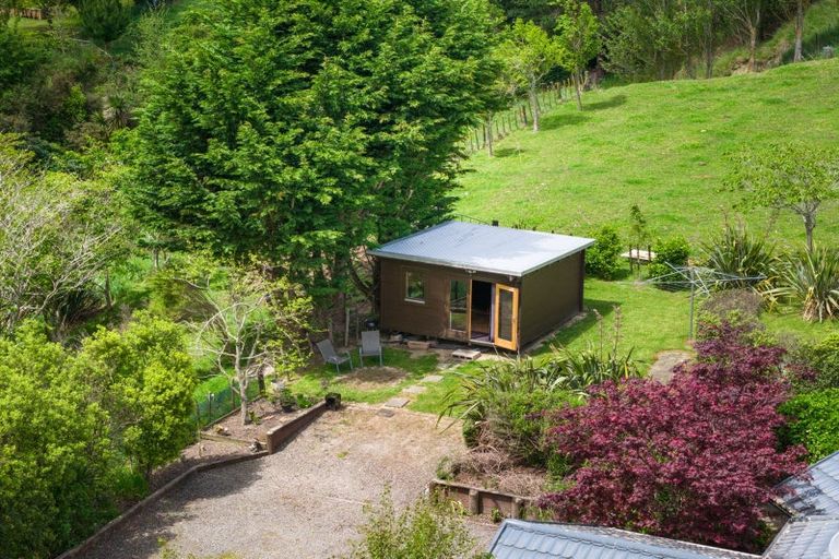 Photo of property in 39 County Heights Drive, Aokautere, Palmerston North, 4471