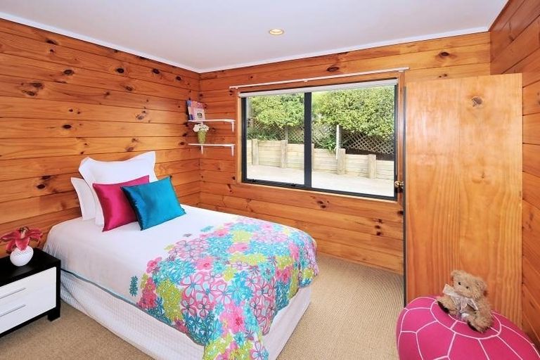 Photo of property in 2/73 Balmain Road, Birkenhead, Auckland, 0626