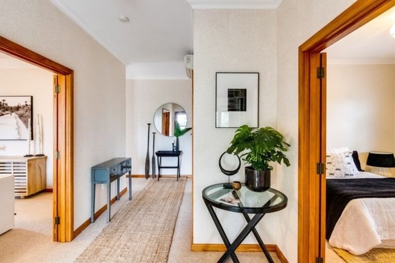 Photo of property in Herrick Bed & Breakfast, 6 Herrick Street, Marewa, Napier, 4110