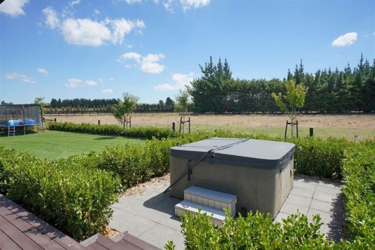Photo of property in 72 Tupelo Place, Swannanoa, Rangiora, 7476