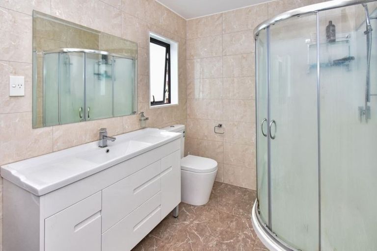 Photo of property in 5a Gordon Road, Papatoetoe, Auckland, 2025