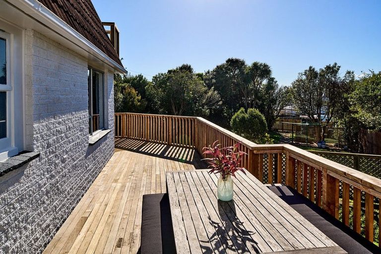 Photo of property in 10 Kotipu Place, Pukerua Bay, 5026