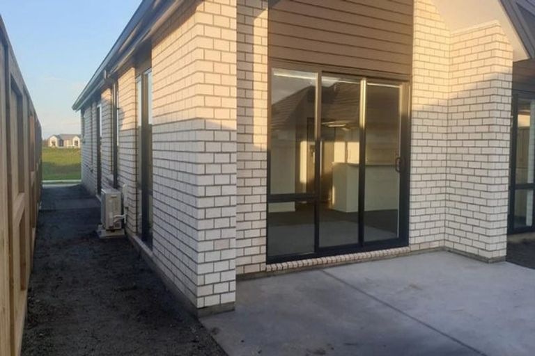 Photo of property in 9 Tiria Drive, Papamoa Beach, Papamoa, 3118