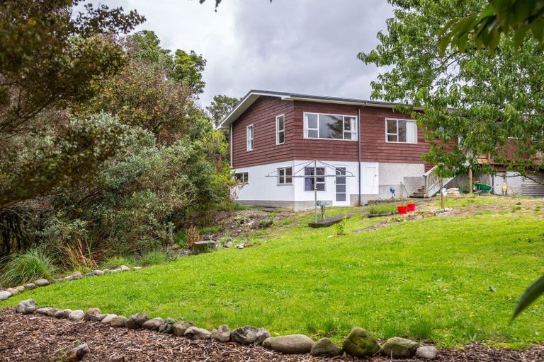 Photo of property in 16 Hickson Street, Featherston, 5710