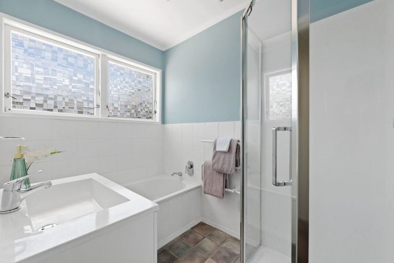 Photo of property in 5 Culver Terrace, Howick, Auckland, 2014