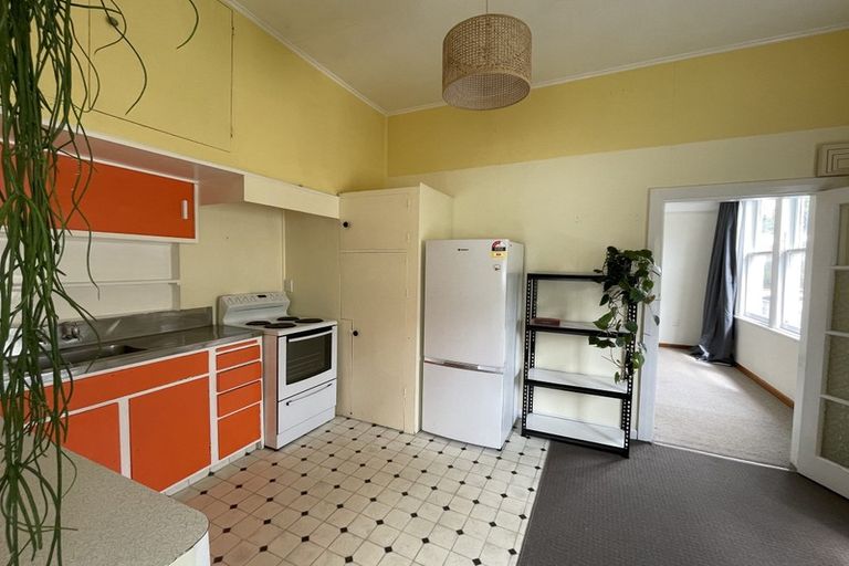 Photo of property in 11 Owen Street, Newtown, Wellington, 6021