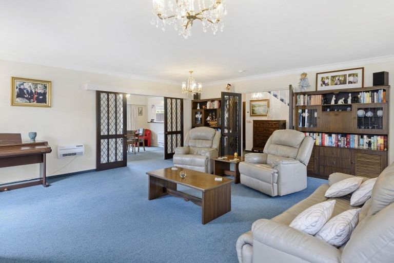 Photo of property in 24 Montclare Avenue, Ilam, Christchurch, 8041