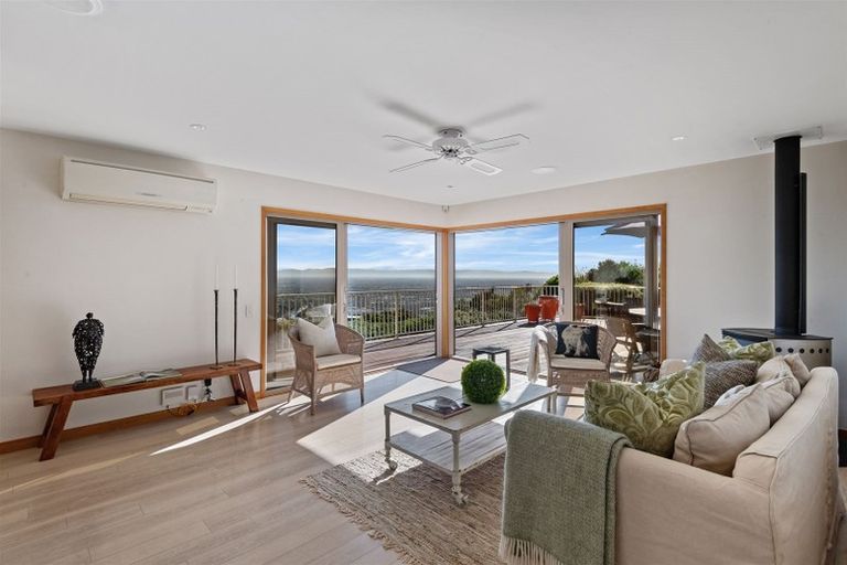 Photo of property in 210 Cannon Hill Crescent, Mount Pleasant, Christchurch, 8081