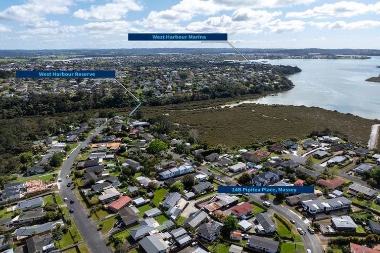 Photo of property in 14b Pipitea Place, Massey, Auckland, 0614