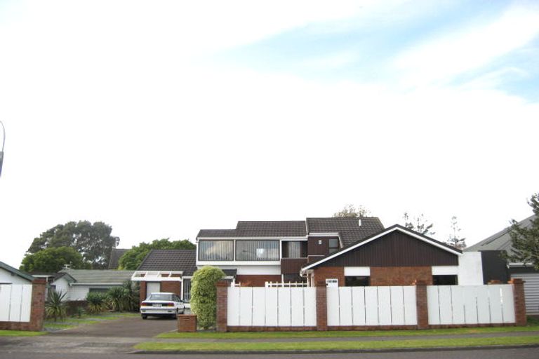 Photo of property in 49 Branch Road, Highlands Park, New Plymouth, 4312